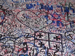 Love Graffitti at Juliette's House Verona